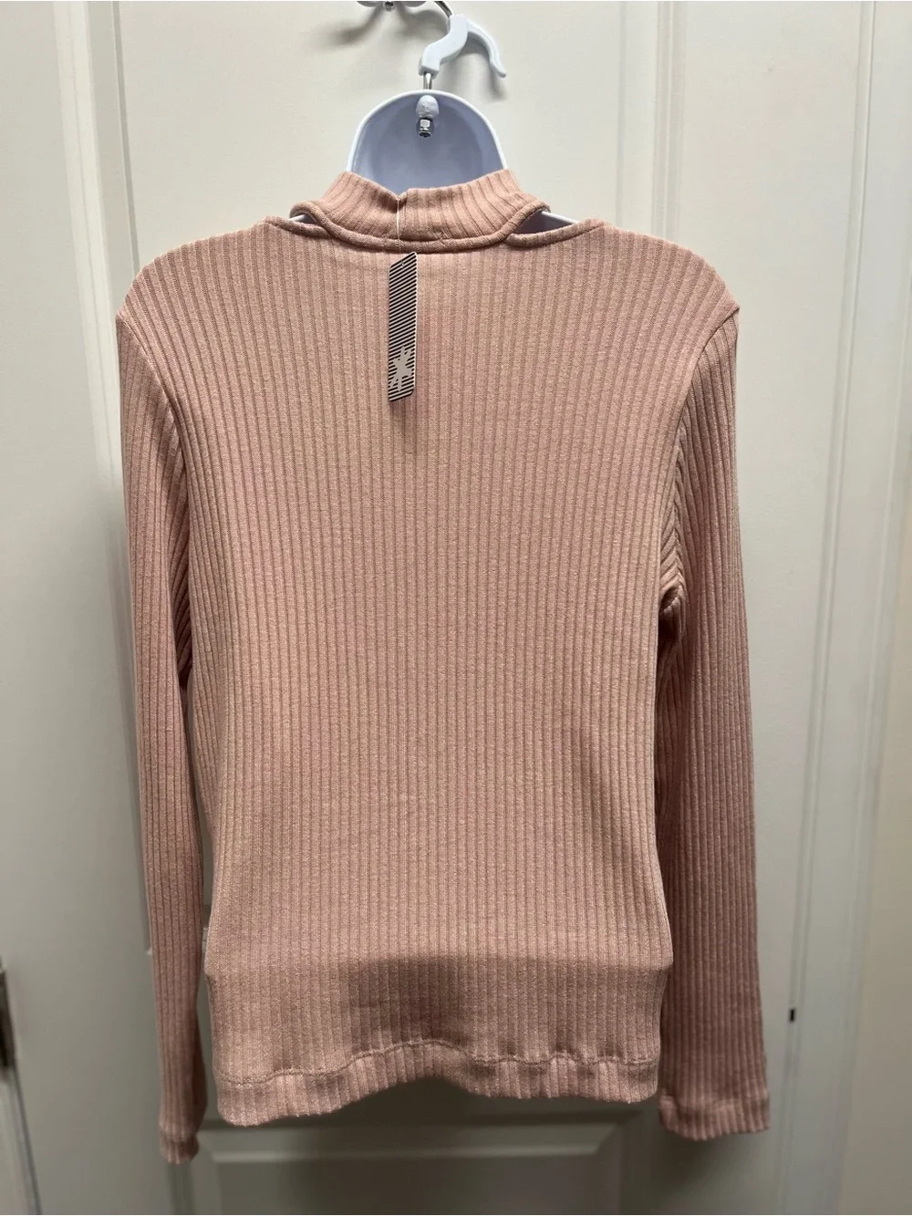 Splendid NWT Pink Ribbed Mock Neck Cutout Top L